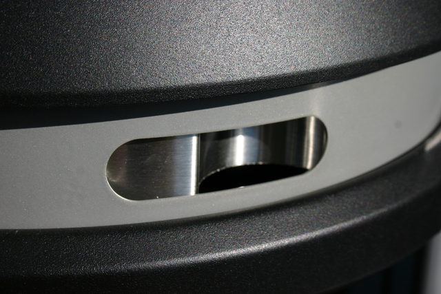 Asbak Rubbermaid Infinity XL staand zwart — Foto 2 van 2